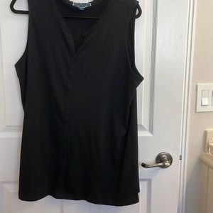 Black long sleeveless top